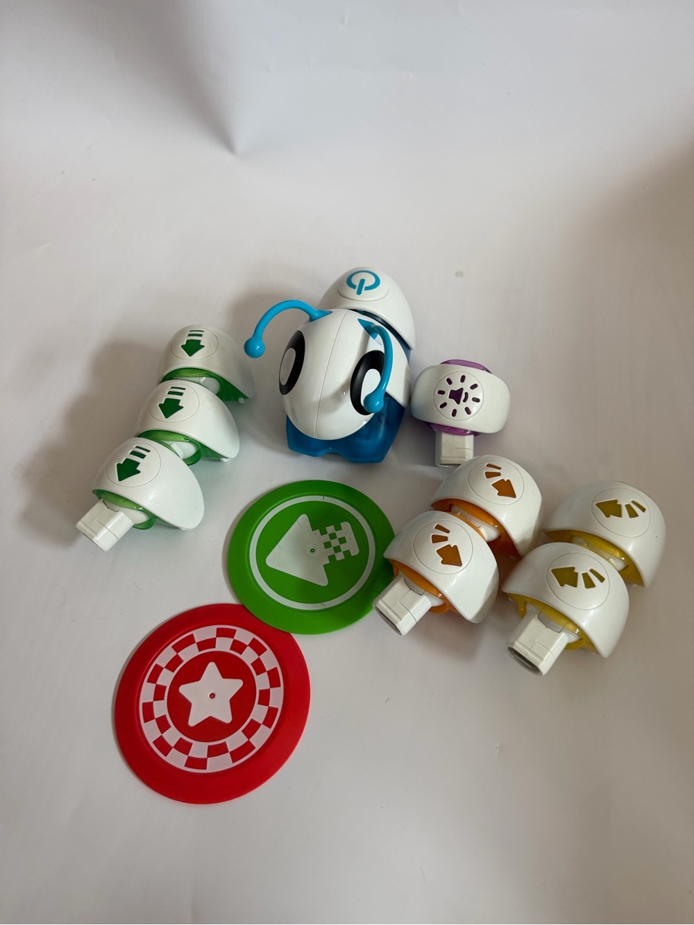 Fisher-Price Think & Learn Code-a-Pillar - Picture 2 of 5